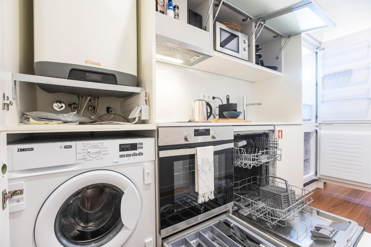 Bombarda Apartments By Lovelystay Porto Eksteriør bilde